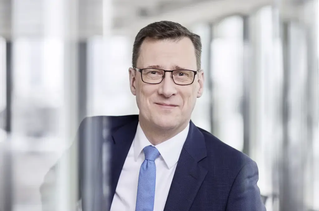 Jörg Thomsen - FOM Invest